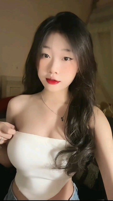 小sao货撅起屁股扒开c打视频